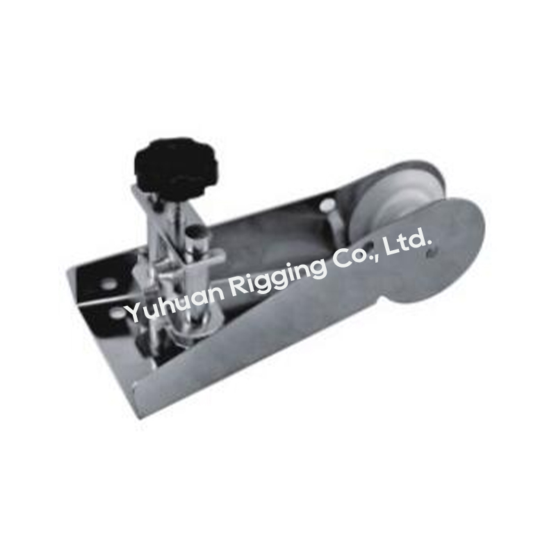 Bow Roller with Anchor Stopper Device